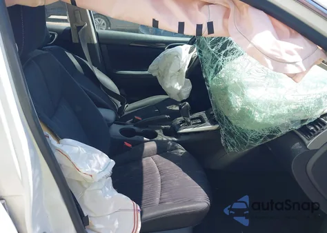 2018 Nissan Sentra Sv z USA, uszkodzony, nr VIN 3N1AB7AP1JL648764